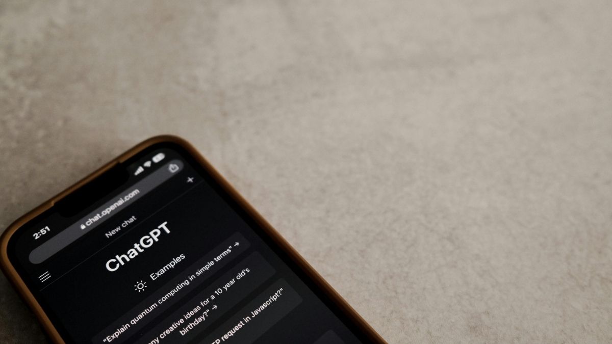 Is Grok Better Than ChatGPT